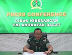 TNI AD Bantu Proses Pemakaman Korban Ledakan Amunisi di Garut